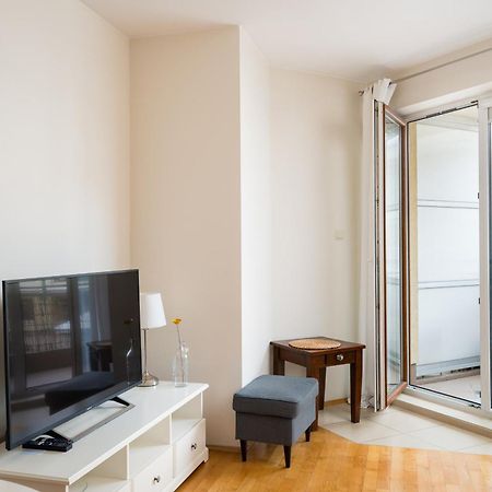 Metro Ksiecia Janusza Cosy Apartment Варшава Екстериор снимка